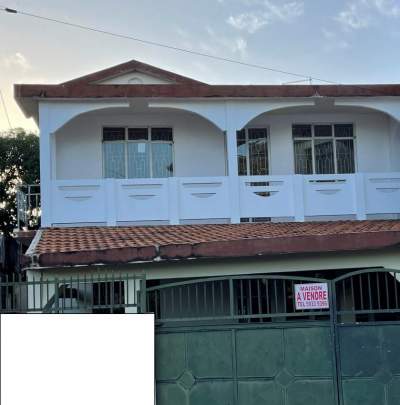 House for Sale at Poste de Flacq - House on Aster Vender