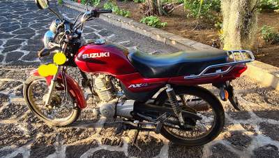 Suzuki AX4  - Roadsters on Aster Vender