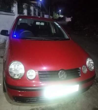 Volkswagen Polo Year 04 - Compact cars on Aster Vender