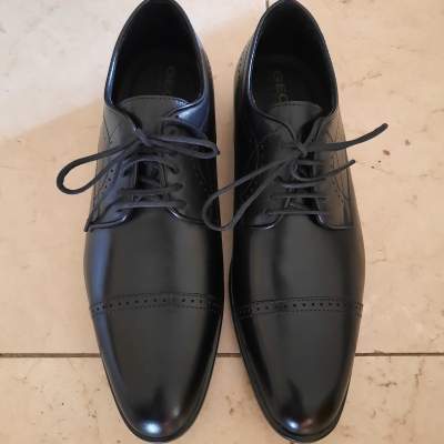 Geox Respira Black Leather Men Shoe Size 39/40 - Classic shoes on Aster Vender
