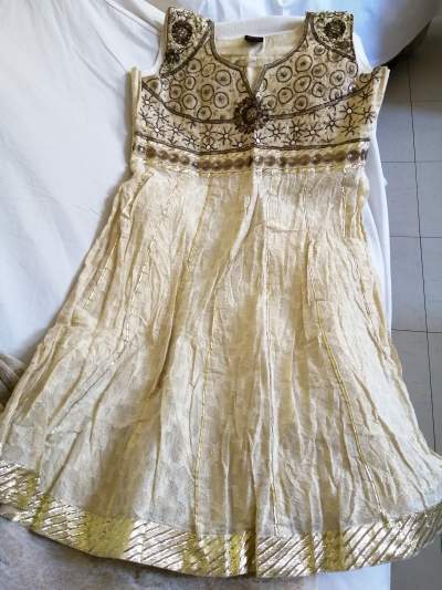 Churidar ( Wedding Clothes) Tops, Robes de soirée, Robes et Jupes - Wedding clothes on Aster Vender