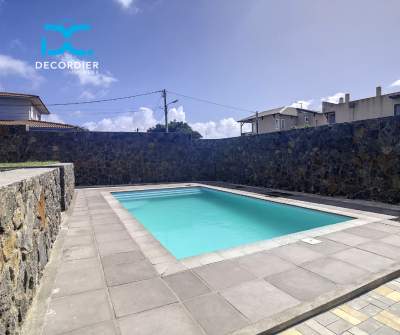 (Ref. MA7-684) Grande maison moderne avec piscine et jardin - House on Aster Vender