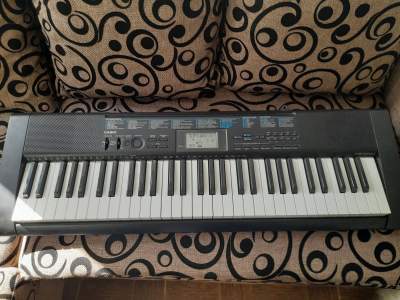 Keyboard Casio CTK1200  Etat  - Piano on Aster Vender