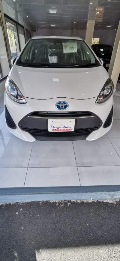 Toyota Aqua - Family Cars on Aster Vender