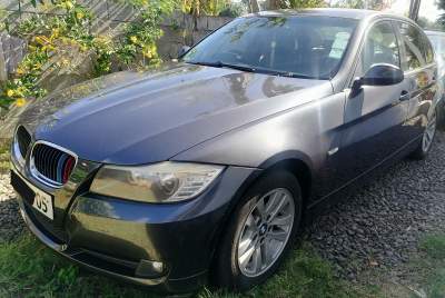 Bmw 320i E90 Year 2005 - Luxury Cars on Aster Vender