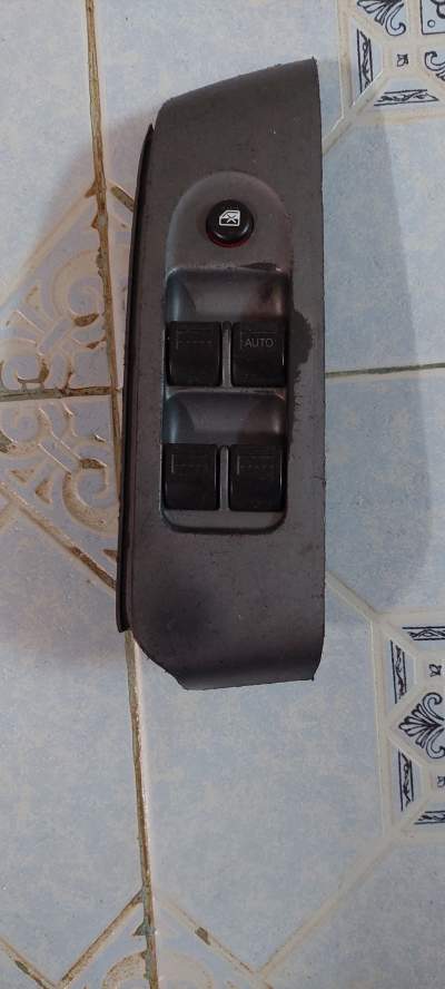 Central Window control Honda Fit Jazz year 2006 - Spare Parts on Aster Vender