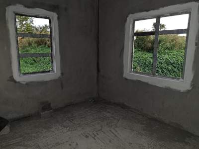 HOUSE STILL IN CONSTRUCTION FOR SALE – WOOTON - House on Aster Vender