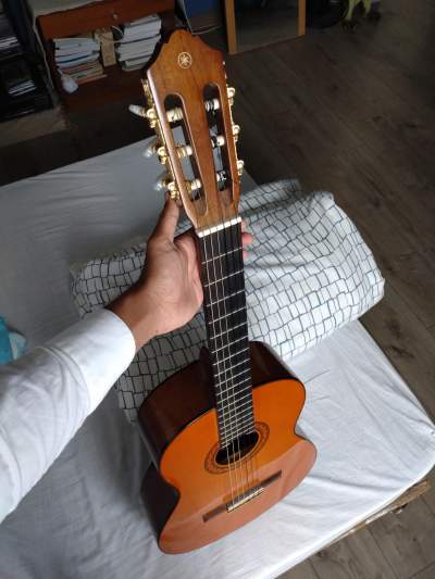 YAMAHA C70 Classical guitar - Accoustic guitar on Aster Vender