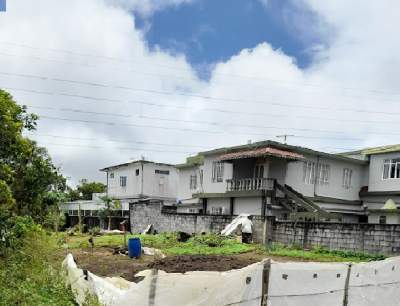 Grand Terrain de 25 PERCHES   - Land