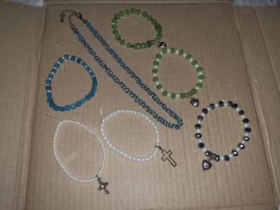 Lot de bijoux - Bracelet jewelry on Aster Vender