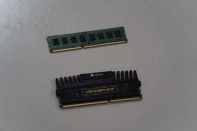 Corsair Vengeance pair, 8GB DDR3 x 2 , total 16GB - Memory (RAM) on Aster Vender