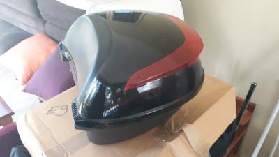 Case pour scooter ou moto A - Others