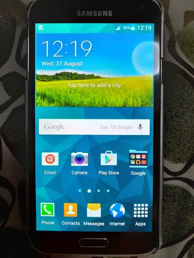 For sale Samsung Galaxy s5 - Android Phones on Aster Vender