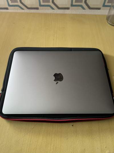 MacBook Air 2019 - Laptop on Aster Vender