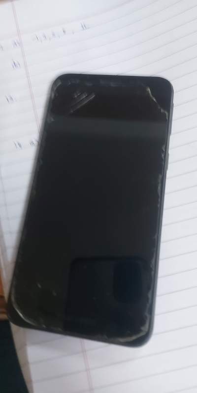 Samsung phone for sale  - All electronics products on Aster Vender