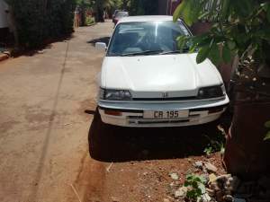 Honda Civic 16 Valves - Family Cars on Aster Vender