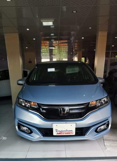 HONDA FIT HYBRID L PACKAGE - Family Cars on Aster Vender