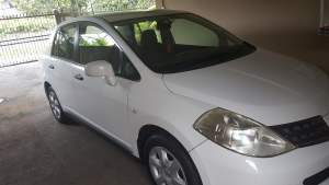 Nissan tiida 1490 cc - Family Cars