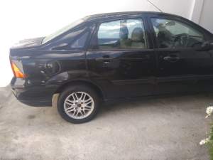Car ford focus - Family Cars