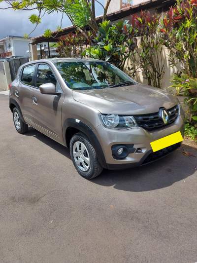 Renault Kwid 2018 (Automatic) - Compact cars on Aster Vender