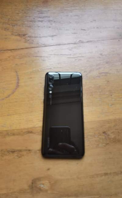 P20 pro  - Huawei Phones