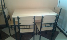 1 table and 4 chairs - Table & chair sets on Aster Vender