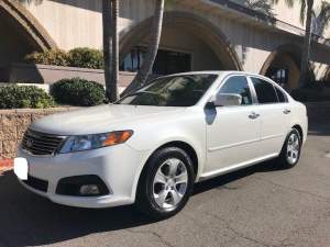 Kia Optima - Year 2009 - Family Cars