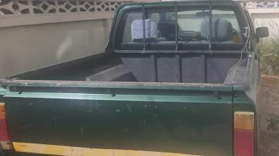 Nissan - Pickup 4X2 - 1998 - Pickup trucks (4x4 & 4x2) on Aster Vender