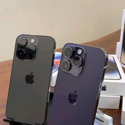 ze - iPhones on Aster Vender