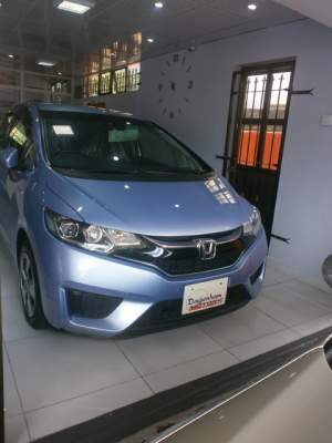HONDA FIT  L PACKAGE YR DEC 2015   - Family Cars on Aster Vender