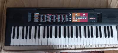 Yamaha PSR F51 Portable Keyboard - Electronic piano on Aster Vender