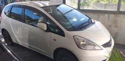 Honda Fit Automatic 2010 - Family Cars
