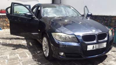 Bmw 320i E90 Year 2009 - Luxury Cars on Aster Vender