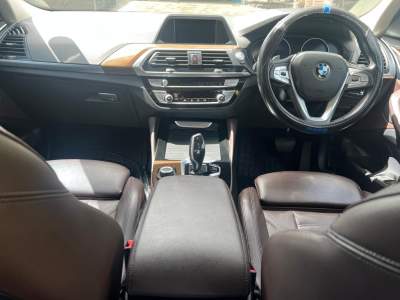 BMW X4 DRIVE 30i - SUV Cars on Aster Vender