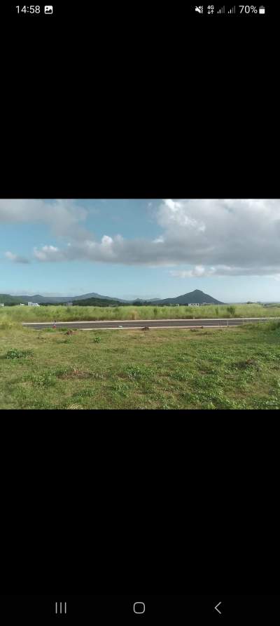 Land of 675.40m² (16perches)for sale - Land