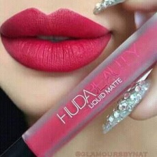 Huda lipstick for sale - Lip products (lipstick,gloss,stain etc.) on Aster Vender