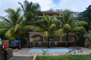 House for sale - Trau D'aux Douche - Beach Houses on Aster Vender
