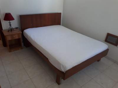 Grand lit en bois avec/sans matelas - Bedroom Furnitures