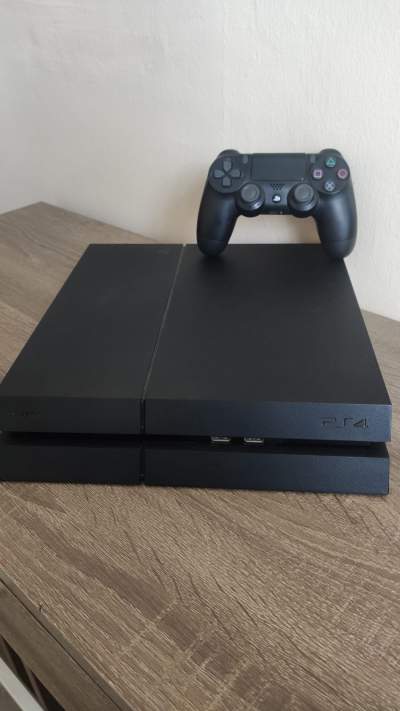 A vendre PS4 - PlayStation 4 (PS4) on Aster Vender