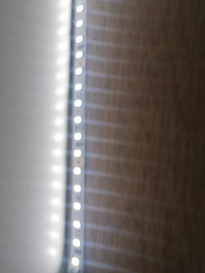 LED strip light(White) & mini transformateur 110V-220V - All electronics products