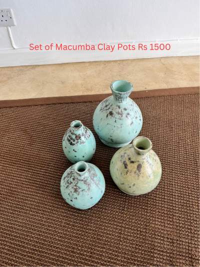 Set of 4 decorative clay pots - Interior Decor on Aster Vender