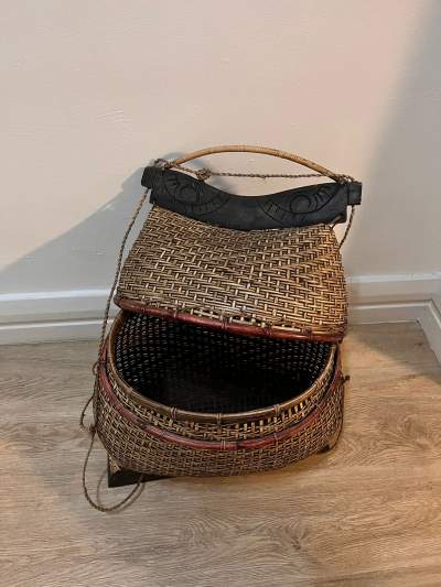 Panier en rotin avec couvercle. - Interior Decor on Aster Vender