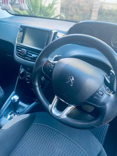 Peugeot 208 Active for sale - Family Cars