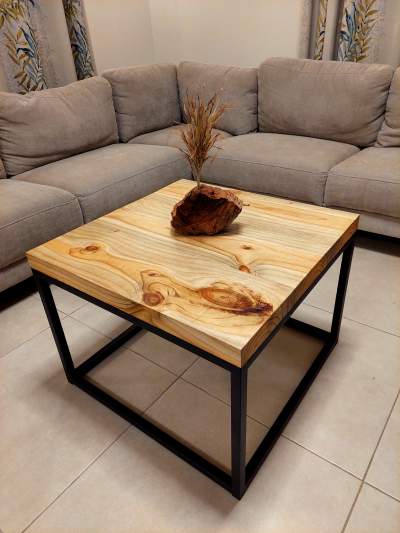 Modern coffee table - Tables