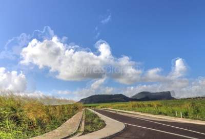 13 PERCHES IN CASCAVELLE WITH VIEWS - Land on Aster Vender