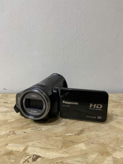 Panasonic HDC-SD5 Full HD Camcorder w/charger - Webcam