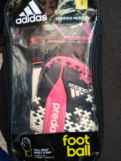 Gant pour les gardiens de but - Football equipment on Aster Vender