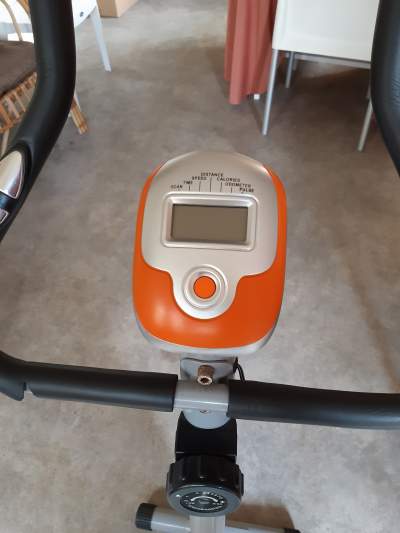 VÉLO MAGNÉTIQUE JDM SPORTS ES-8501 - Others