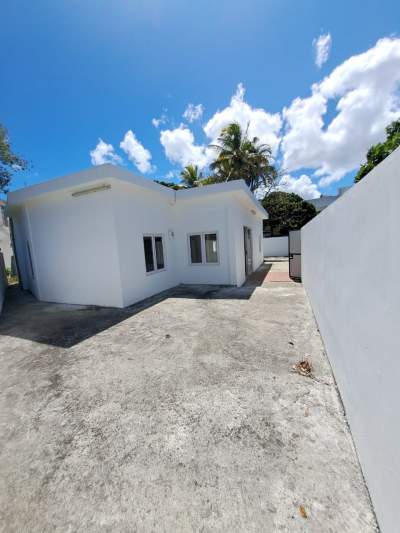 House for.sale.in Mont Roches - House