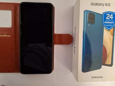 A vendre portable SAMSUNG A!2 avec etui - Galaxy A Series on Aster Vender